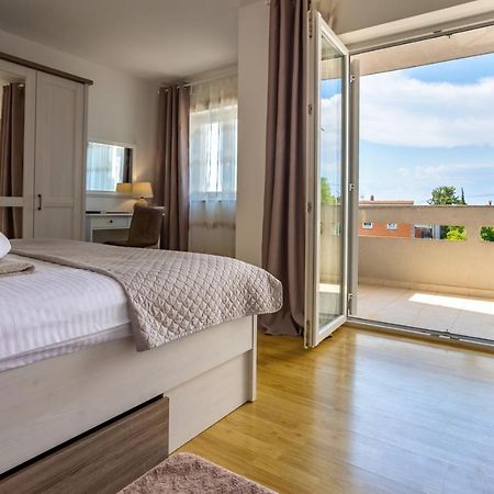 Apartment Demo Malinska Εξωτερικό φωτογραφία