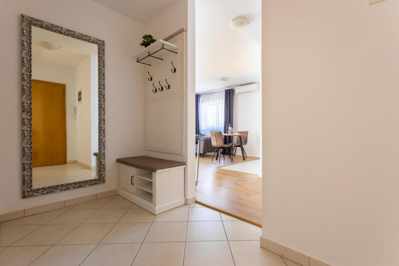 Apartment Demo Malinska Εξωτερικό φωτογραφία