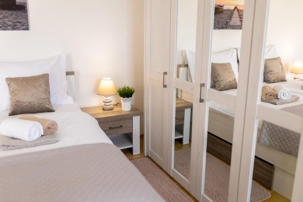 Apartment Demo Malinska Εξωτερικό φωτογραφία