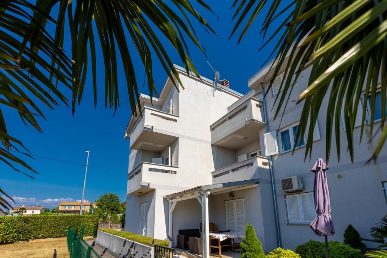 Apartment Demo Malinska Εξωτερικό φωτογραφία