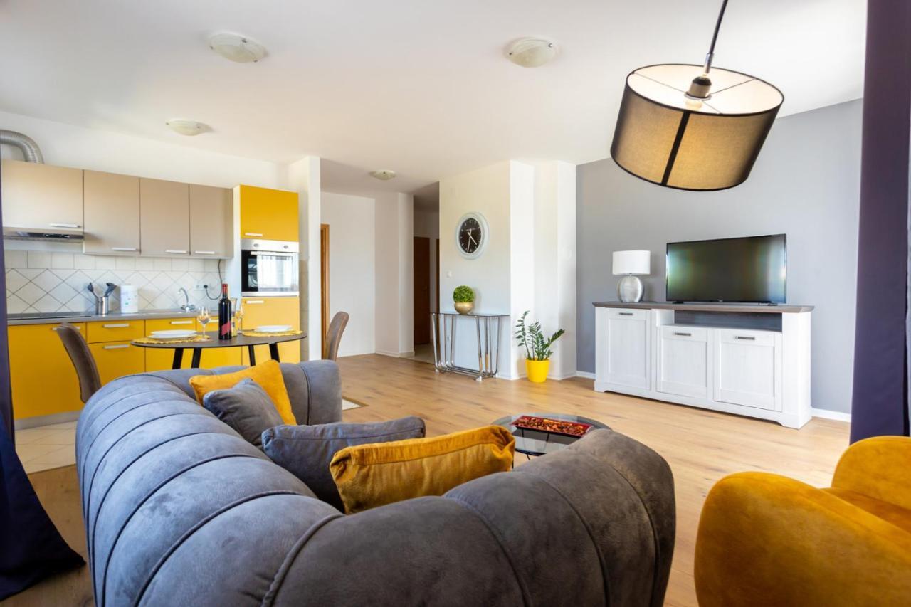 Apartment Demo Malinska Εξωτερικό φωτογραφία